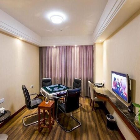 איצ'אן Jindongshan Taohualing Hotel מראה חיצוני תמונה