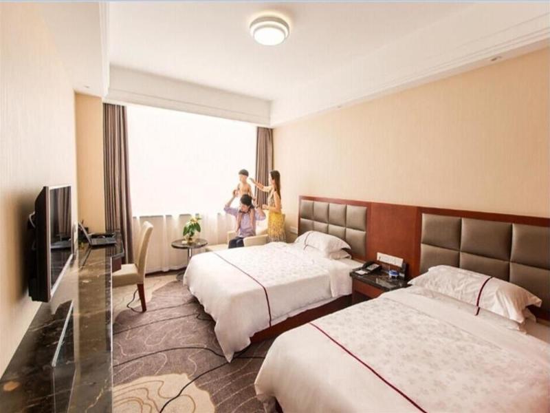 איצ'אן Jindongshan Taohualing Hotel מראה חיצוני תמונה
